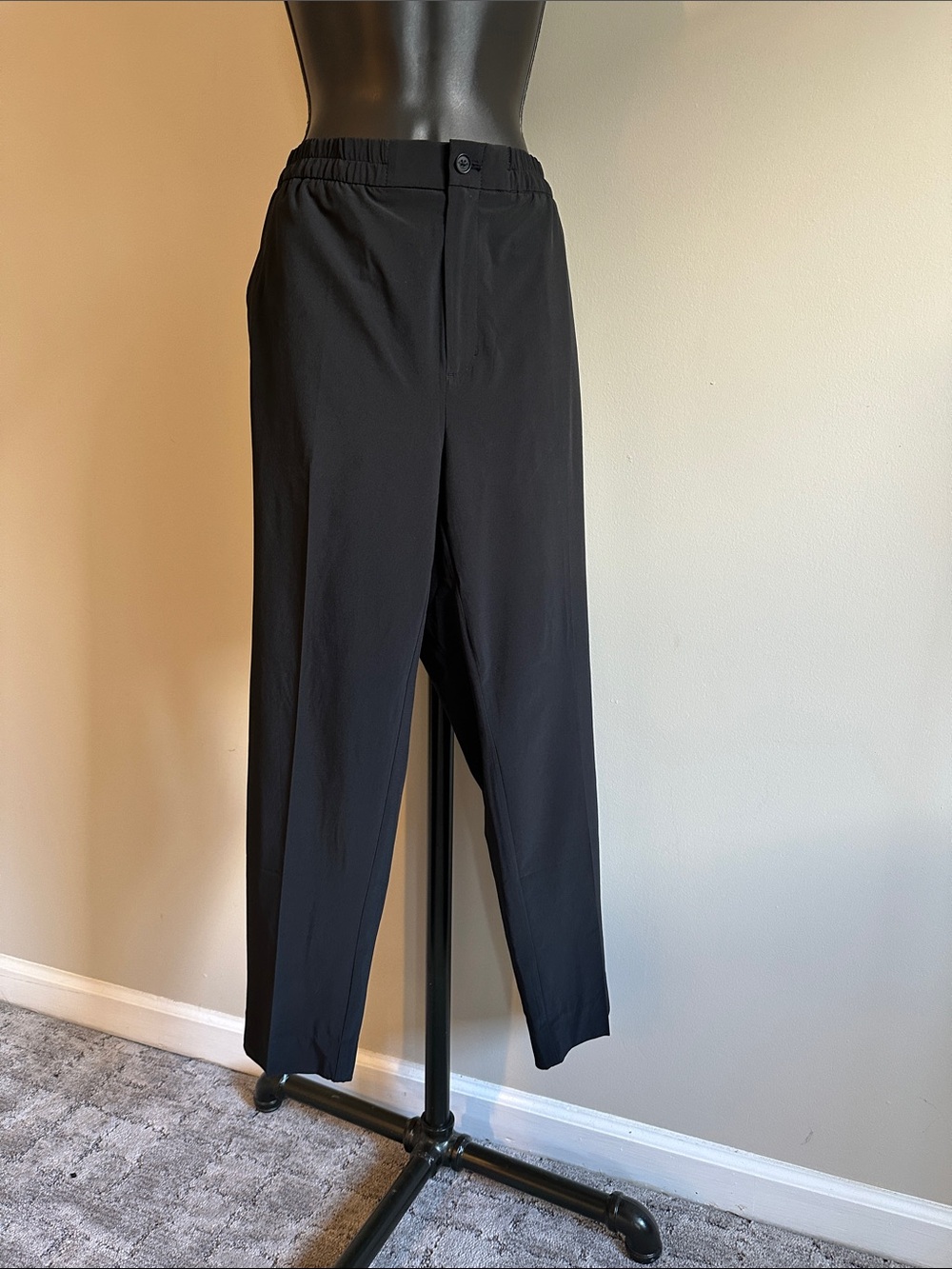 ⭐️ Banana Republic Black Airstretch High Rise Taper Pants